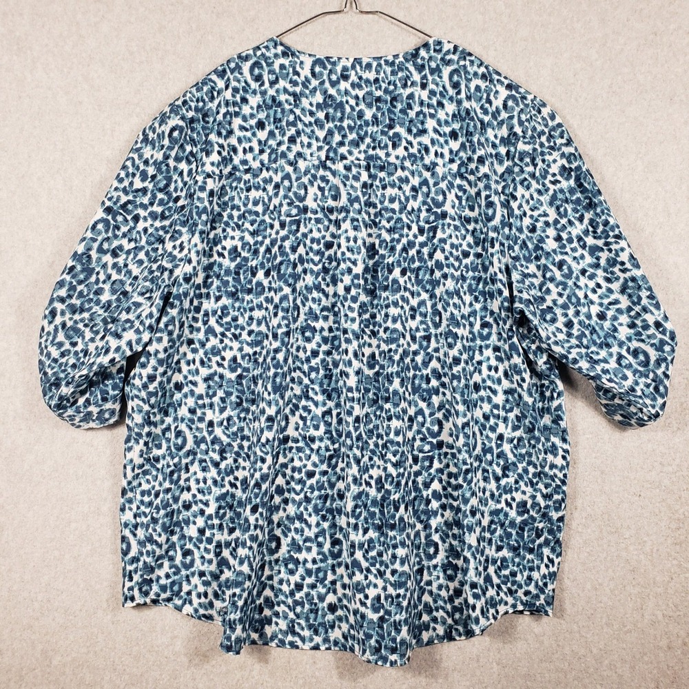 Laura Scott Woman Plus Size 2X Animal Print Blouse V-Neck Roll Tab Sleeve Teal - Picture 2 of 11